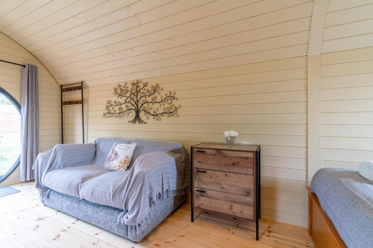 Вилла Laburnum Farm Estate Alderton  Экстерьер фото