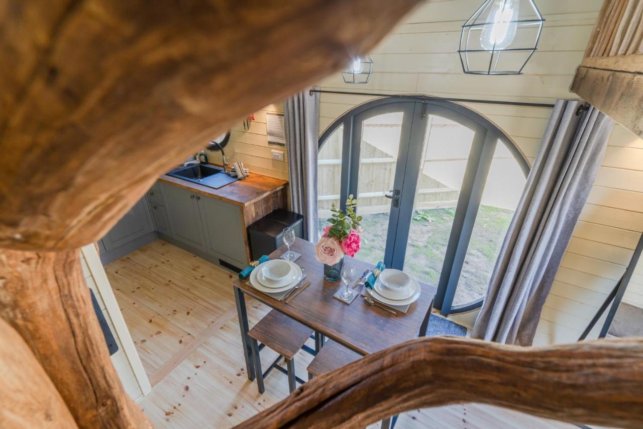 Вилла Laburnum Farm Estate Alderton  Экстерьер фото