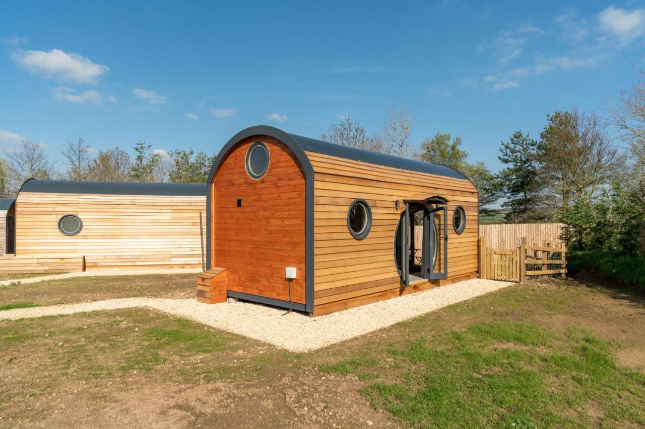 Вилла Laburnum Farm Estate Alderton  Экстерьер фото
